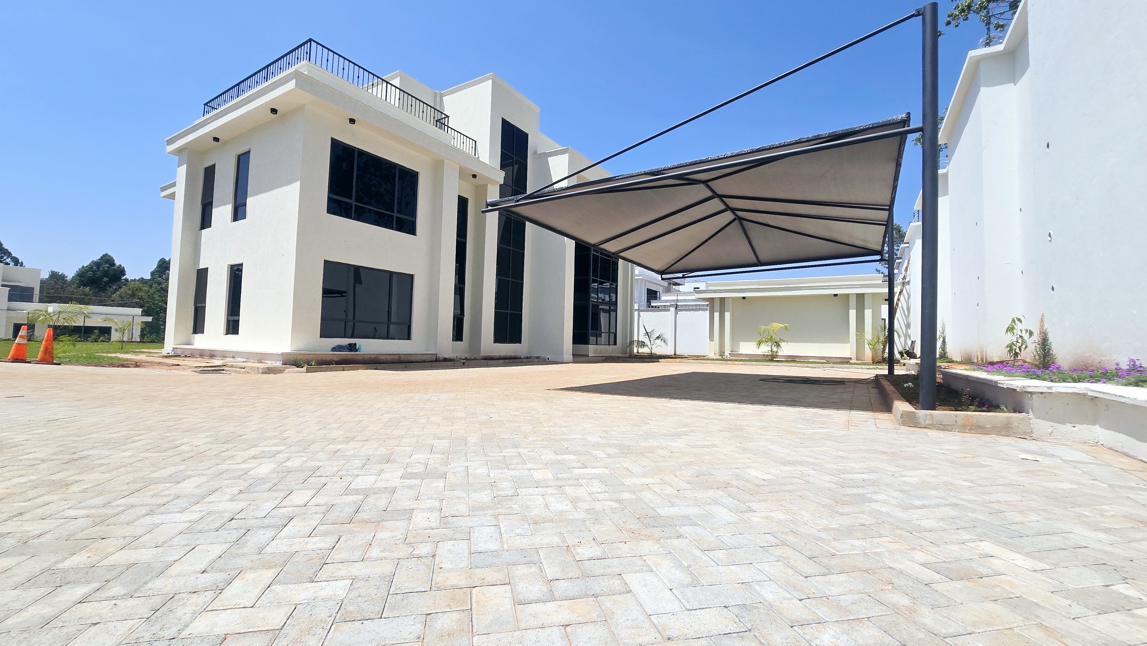 renting-Kitusuru_villas-apartment_Address-Kitisuru__Nairobi__Kenya_price-480000_Beds-6_Baths-8-20