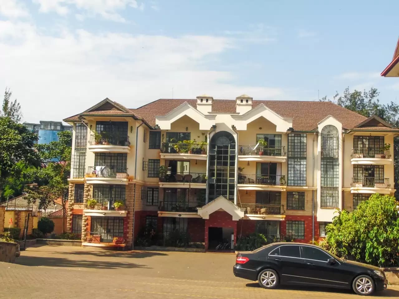 house-on-sale-Riverside-Apartment_Address-Riverside_Dr__Nairobi__Kenya_price-26000000_Beds-3_Baths-4410_29
