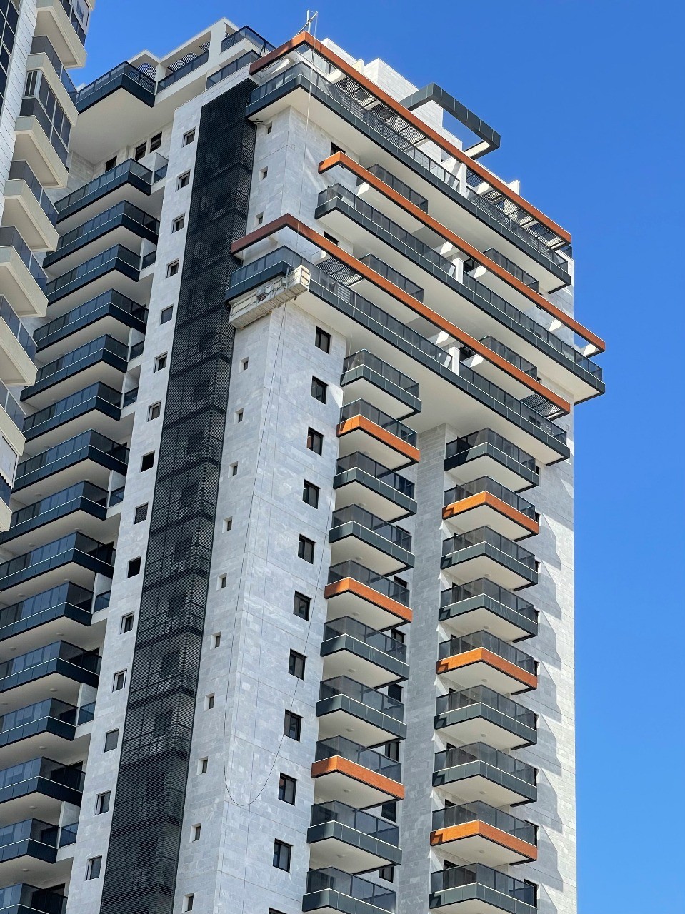 renting-Azure_heights_-apartment_Address-Kileleshwa__Nairobi__Kenya_price-250_Beds-3_Baths-3-2