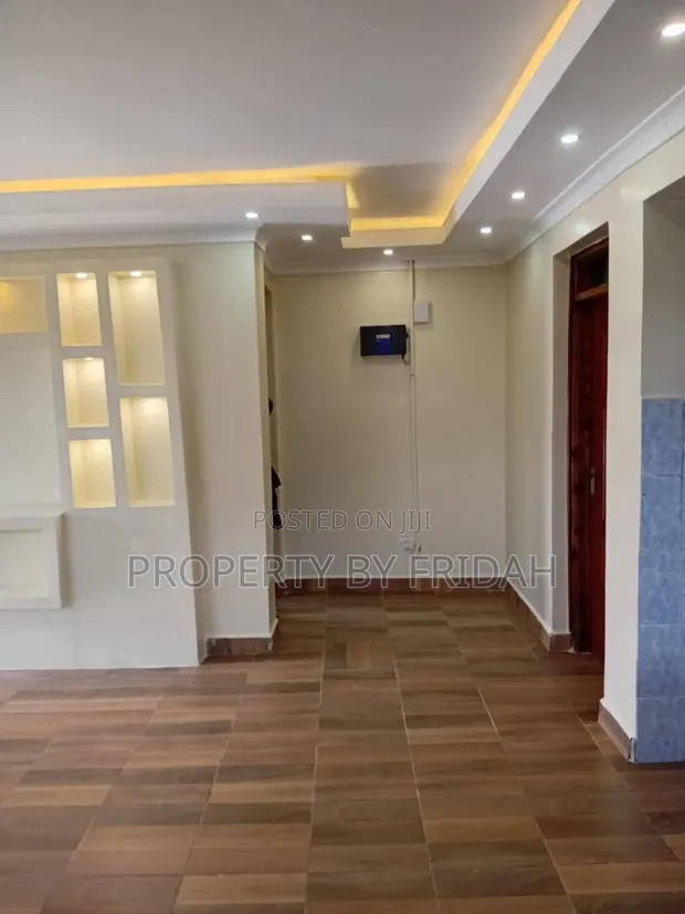 renting--Mansion_Address-Ruaka__Kenya_price-25000_Beds-3_Baths-1-22-1