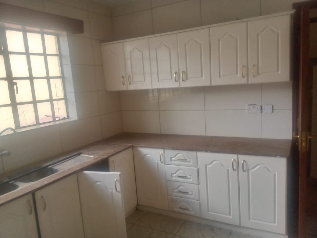 renting--Art_Deco_house_Address-Parklands__Nairobi__Kenya_price-70000_Beds-3_Baths-3-33-1