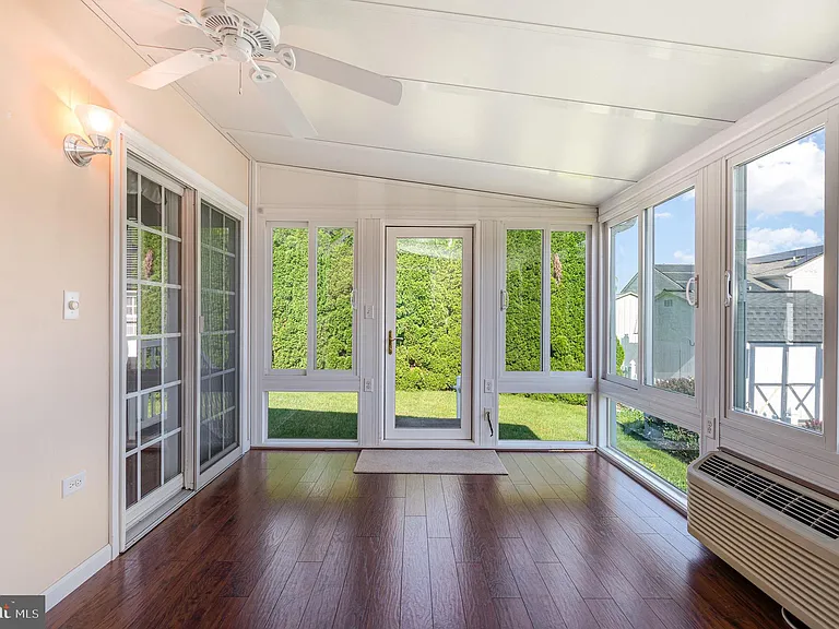 house-on-sale-Sullivan_St-Mansion_Address-Lavington__Nairobi__Kenya_price-12000000_Beds-4_Baths-2310_14-5