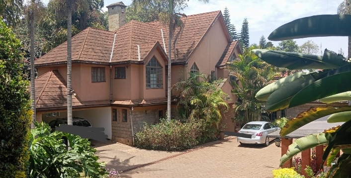 renting--Townhouse_Address-Kitisuru__Nairobi__Kenya_price-430000_Beds-5_Baths-5-37