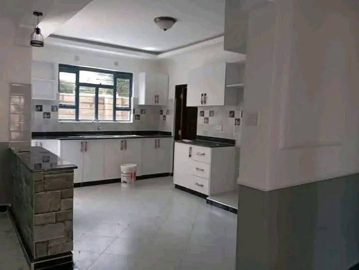 renting--Townhouse_Address-NDENDERU_BANANA_LINK___Ndenderu__Kenya_price-22000_Beds-3_Baths-1-29-1