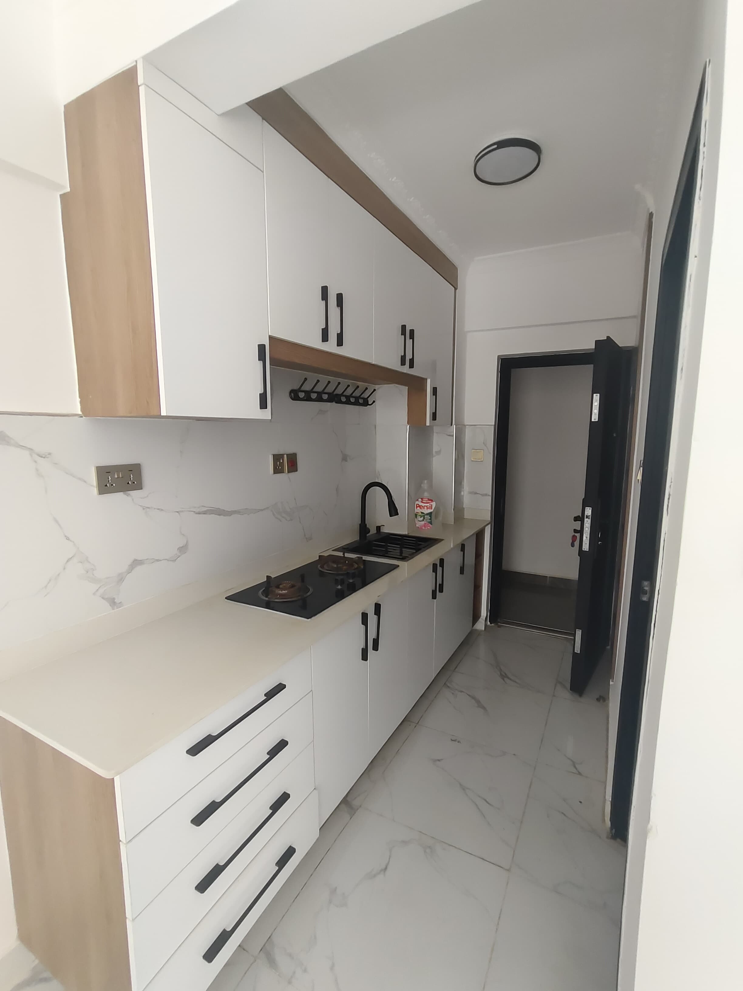 house-on-sale-valley_road-Apartment_Address-Valley_Rd__Nairobi__Kenya_price-5200000_Beds-1_Baths-1010_42-1