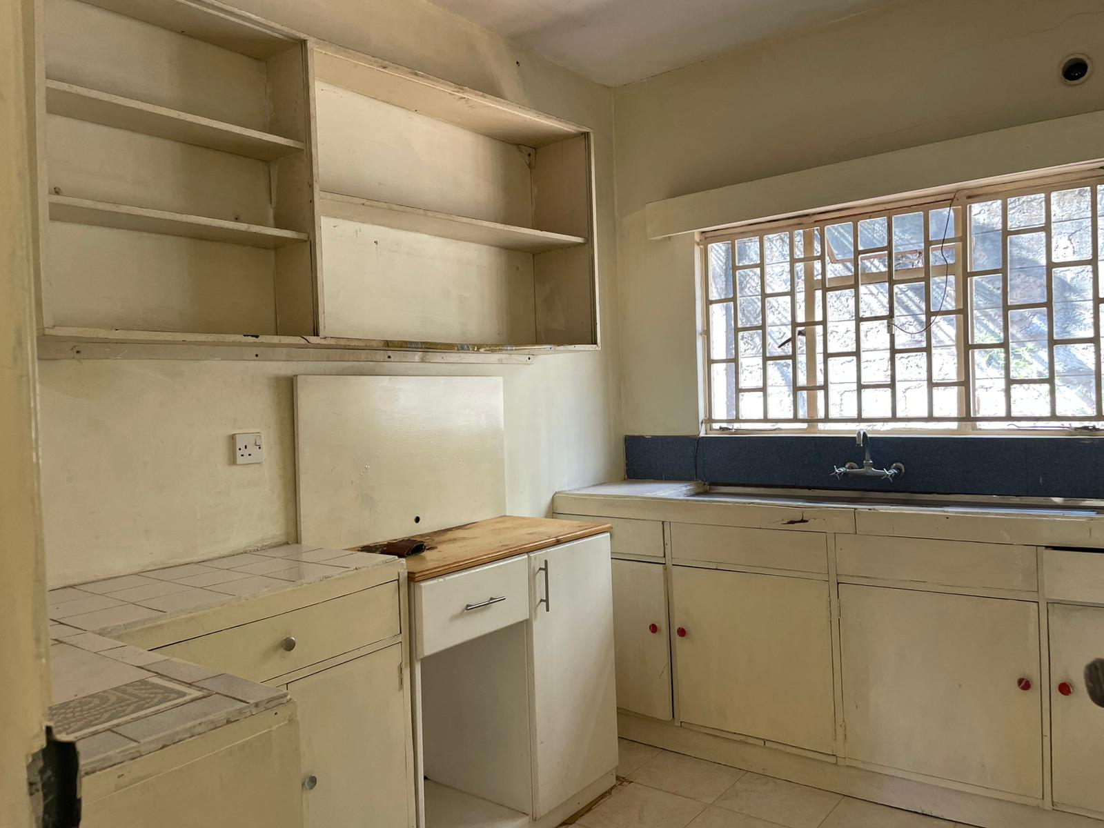 renting-Rhaptha-apartment_Address-Raphta_Rd__Nairobi__Kenya_price-45000_Beds-1_Baths-1-44-1