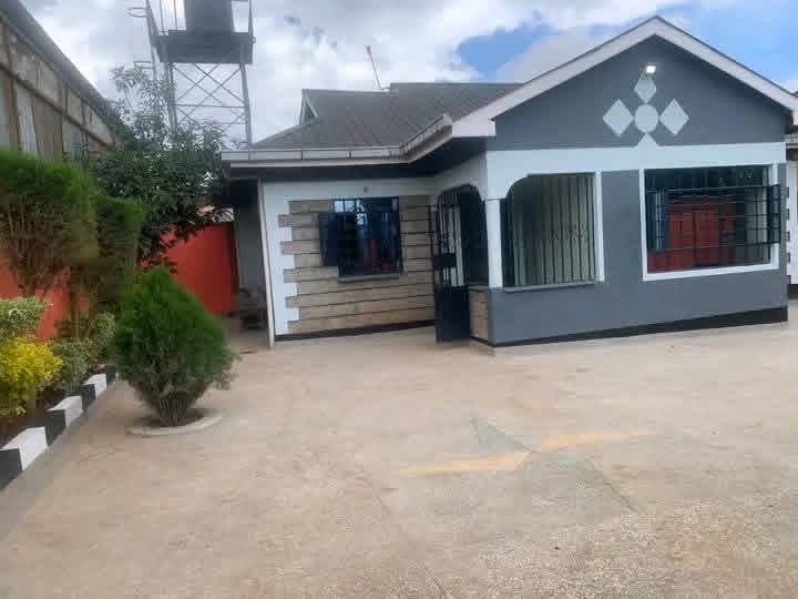 renting--Townhouse_Address-NDENDERU_BANANA_LINK___Ndenderu__Kenya_price-22000_Beds-3_Baths-1-29