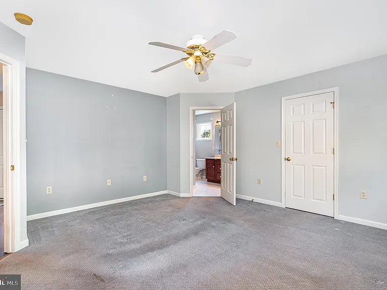 house-on-sale-Sullivan_St-Mansion_Address-Lavington__Nairobi__Kenya_price-12000000_Beds-4_Baths-2310_14-6