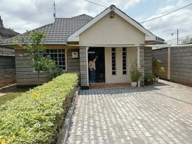 renting--Mansion_Address-Membley_Estate__Ruiru__Kenya_price-50000_Beds-5_Baths-1-45