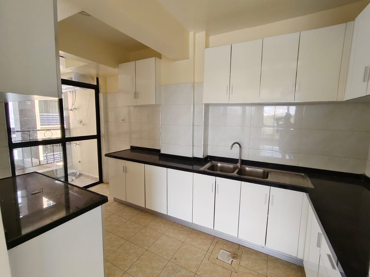 house-on-sale-Mirage-Villa_Address-Kileleshwa__Nairobi__Kenya_price-13000000_Beds-2_Baths-2000_34